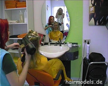 Cargar imagen en el visor de la galería, b009 Julia forward shampoo hairwash backward and blow by NancyJ complete