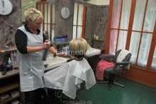 Carica l&#39;immagine nel visualizzatore di Gallery, b011 Teen Jessi strong forward wash and blow by mom in white apron in vintage salon