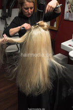 Cargar imagen en el visor de la galería, 479 MarinaH 3 teen long hair blow out after bleaching session