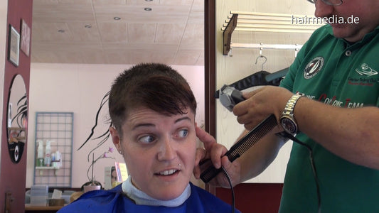 8143 Christina 2 buzz in barbershop by Truckdriver barber
