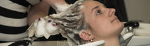 Carica l&#39;immagine nel visualizzatore di Gallery, 7047 Machteld 1 shampooing dutch perm Model in Berlin