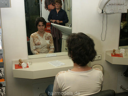 809 JenniferW Duisburg salon shampooing