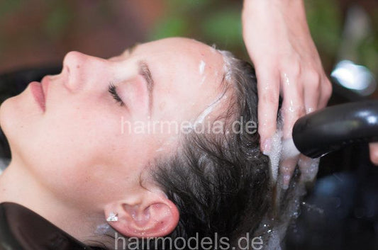 760 Erfurt Teen 1st perm Part 1 backward salon hairwash shampooing