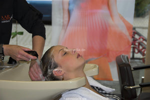 6025 Franziska teen pampering shampoo backward