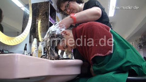 6145 barberette MelanieGoe a forward hairwash at hairdresser salon