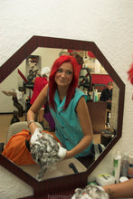 Carica l&#39;immagine nel visualizzatore di Gallery, 8084 2 Tina by NadjaZ forward shampooing hair wash