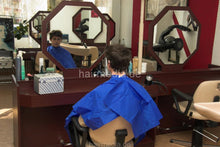 Carica l&#39;immagine nel visualizzatore di Gallery, 294 NadjaZ 05 in black rubber gloves shampooing a guy backward in blue cape and cyan apron