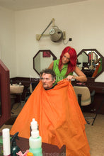 Charger l&#39;image dans la galerie, 294 NadjaZ 16 doing old male customer nv backward wash in oversized orange nyloncape
