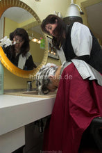 Cargar imagen en el visor de la galería, 7009 Carina 1 firm forward salon shampooing in heavy shampoocape
