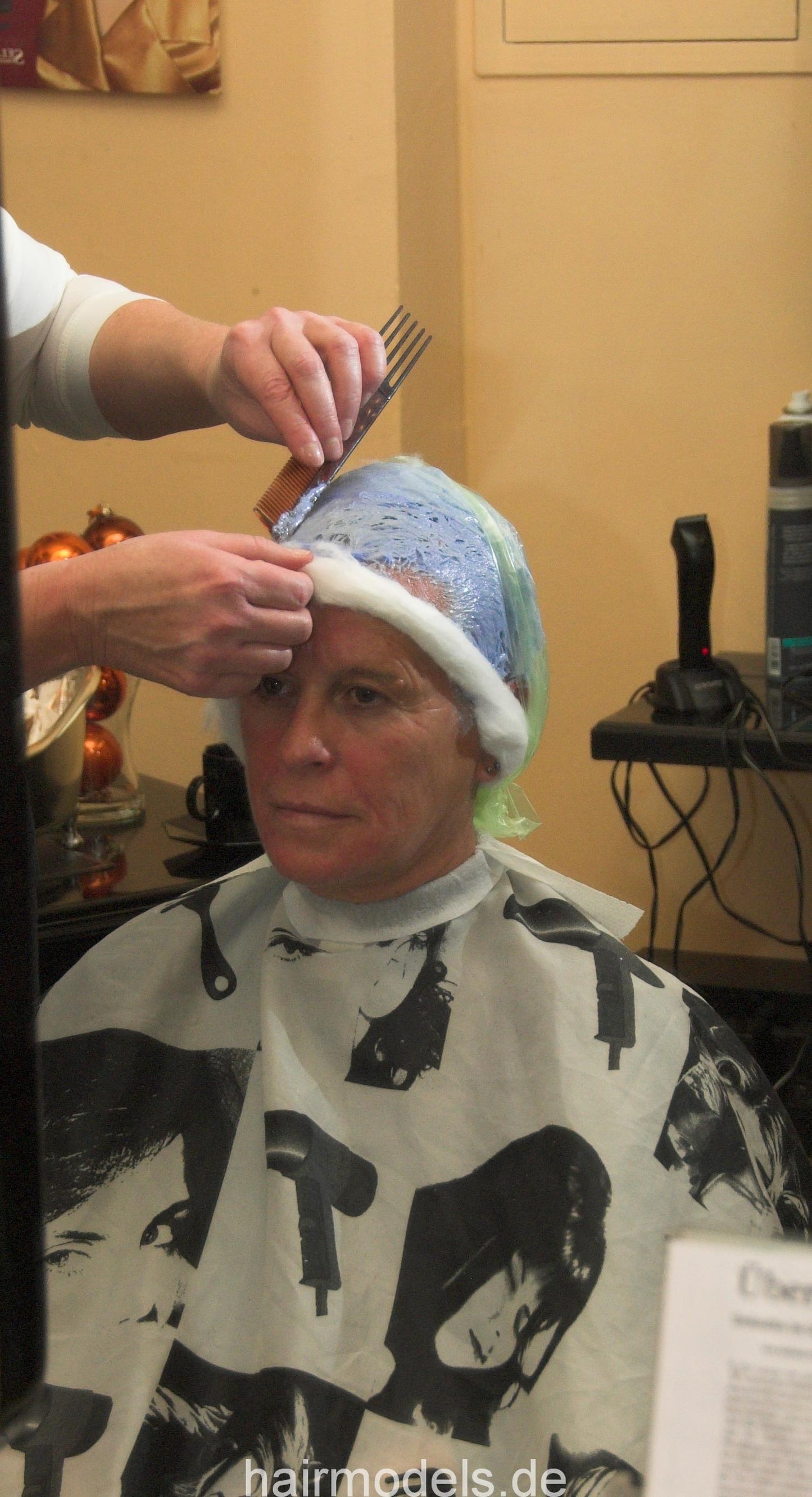 8046 2 bleaching cap short hair