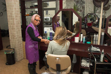 Cargar imagen en el visor de la galería, b023 KristinaB in boots 1 backward salon shampooing by nylonkittel barberette