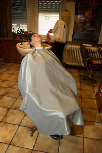 6158 Jaqueline 1 backward salon shampooing grey pvc shampoo cape by Dzaklina