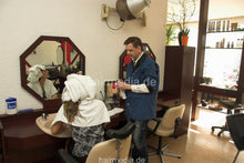 Cargar imagen en el visor de la galería, 9036 3 KristinaB backward scalpmassage, haircare and blow by barber