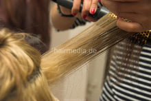 将图片加载到图库查看器，b018 Lydia style blowdry with brush blond bleached hair by master stylist