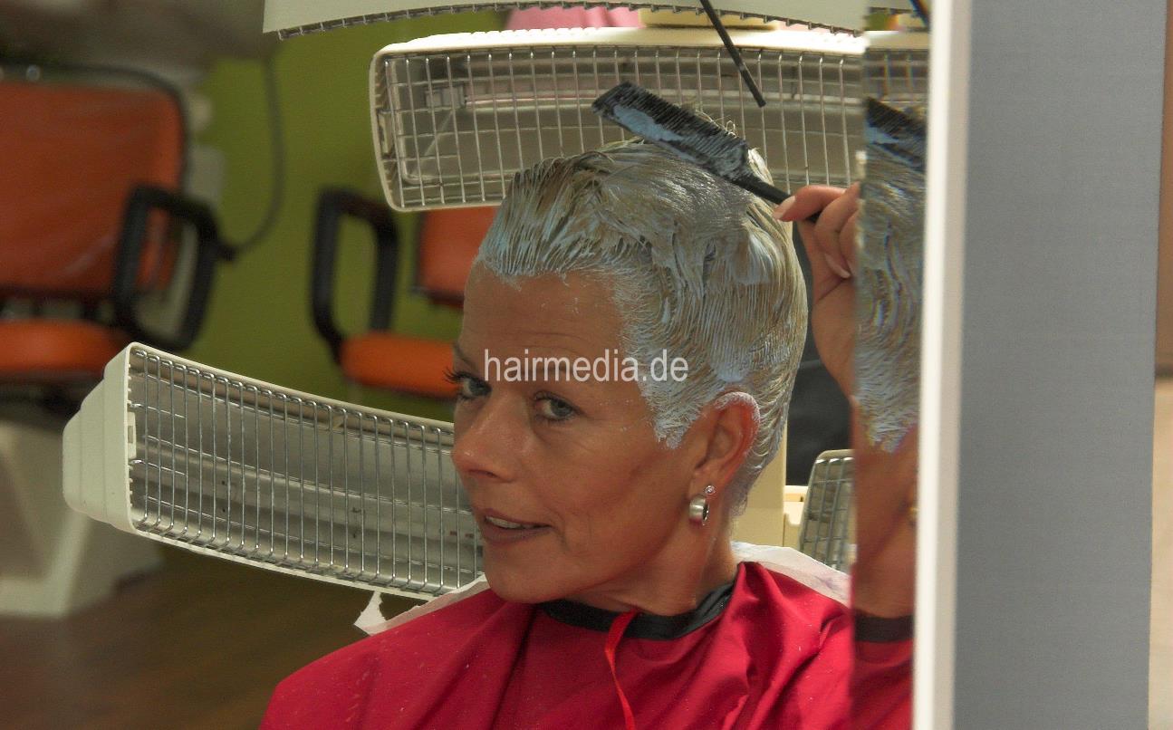 8051 5 bleaching black hair on DanielaL
