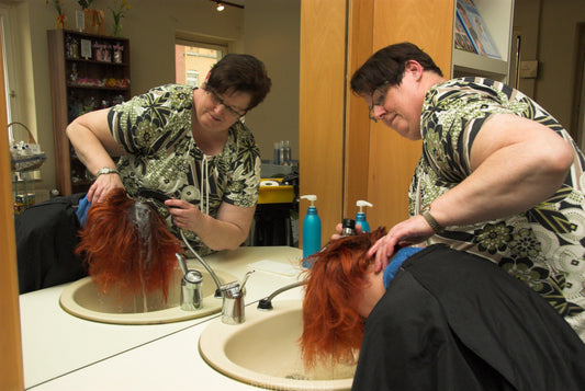 7018 DeniseC 1 forward shampoo hairwash my mature barberette