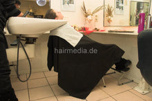 Laden Sie das Bild in den Galerie-Viewer, 6060 02 Charmeine(12) backward wash by mature barberette salon backward shampoo station