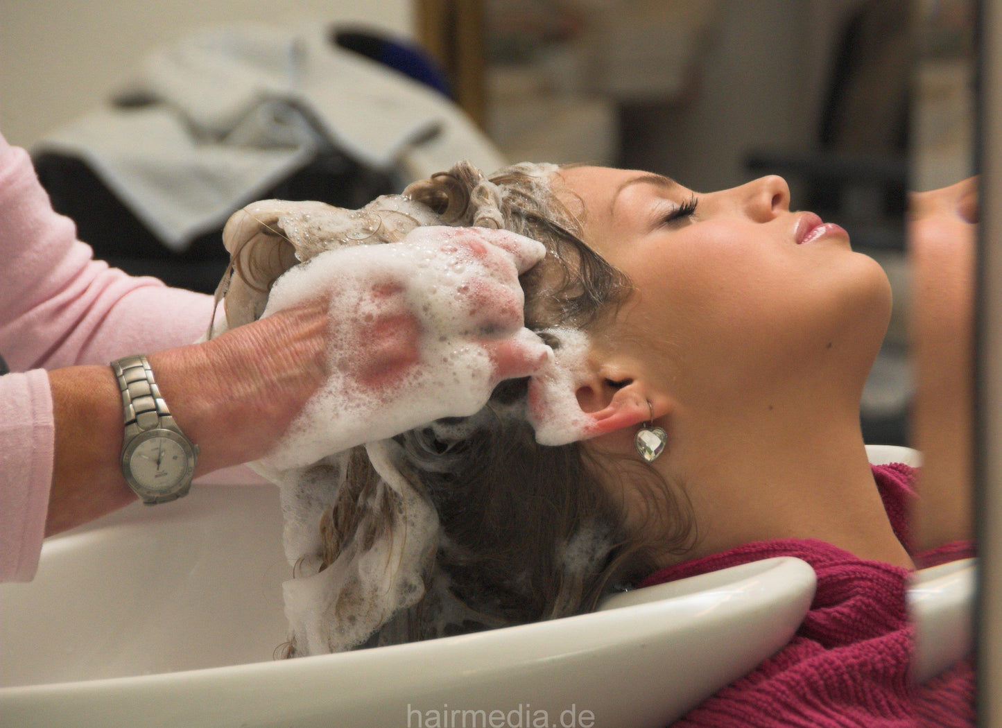 192 Malin teen 3 backward hair salon shampooing