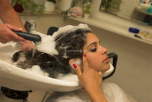 Cargar imagen en el visor de la galería, 6070 2 Tayla backward wash  in shiny shampoocape thick indian hair