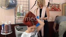 将图片加载到图库查看器，350 Helena redhead by SandraS backward salon shampooing in large square bowl