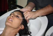 将图片加载到图库查看器，b021 Italy Manuela 1 longhair by barber backward salon shampoobowl hairwash
