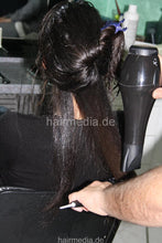 Carica l&#39;immagine nel visualizzatore di Gallery, b021 Italy Manuela 2 blow out hairdry by barber long hair