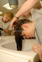 将图片加载到图库查看器，6178 AndreaW 2 teen forward wash salon shampooing by barberette