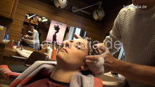 Laden Sie das Bild in den Galerie-Viewer, 9073 07 JaninaS by barber Davide jealous backward salon shampooing thick hair