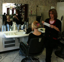 Cargar imagen en el visor de la galería, 639 Annika 1 teen forward shampoo by barberette in public barbershop