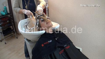 4106 KristinaB 2015 3 backward salon hair wash