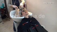Carica l&#39;immagine nel visualizzatore di Gallery, 4106 KristinaB 2015 3 backward salon hair wash