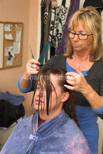 Load image into Gallery viewer, 7004 2 SandraS by mother-in-law home haircut before perming