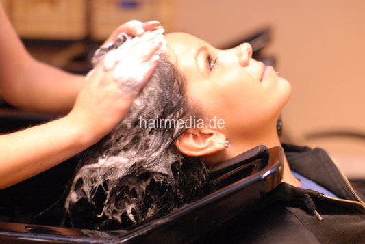 731 teen hairdressing student fakeperm, shampooing