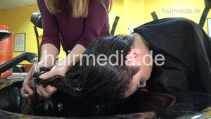 9085 LauraL 3 by Veronique forward shampoo hairwash