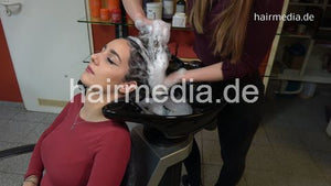 9085 LauraL by Veronique backward shampoo