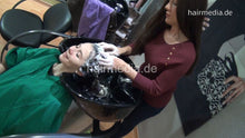 Laden Sie das Bild in den Galerie-Viewer, 362 LauraZ by AlisaF backward shampoo hairwash in salon