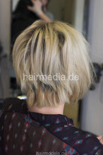Cargar imagen en el visor de la galería, 8027 Mannheim Oliwia 1 blonde bob salon backward shampooing hairwash by barber