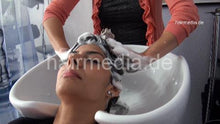 Carica l&#39;immagine nel visualizzatore di Gallery, 9053 2 Jemila thickhair backward shampoo wash