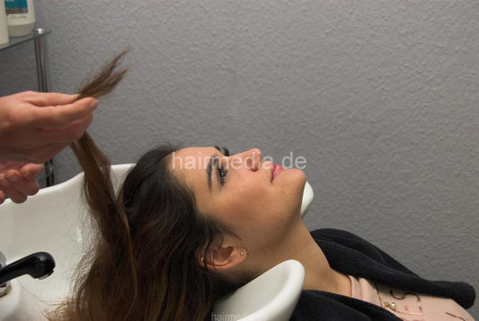 9053 1 friend backward salon hair wash and shampooing
