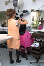 Laden Sie das Bild in den Galerie-Viewer, 6023 Heike set Frankonian salon by orange apron barberette metal rollers