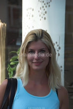 Load image into Gallery viewer, 784 Conny 1 shampooing forward hairwash blonde hair pre perm