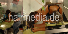 Carica l&#39;immagine nel visualizzatore di Gallery, 959 Mirjam shampooing self in salon over forward bowl
