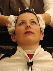 0003 NicoleK backward salon shampooing by colleauge Chemnitz