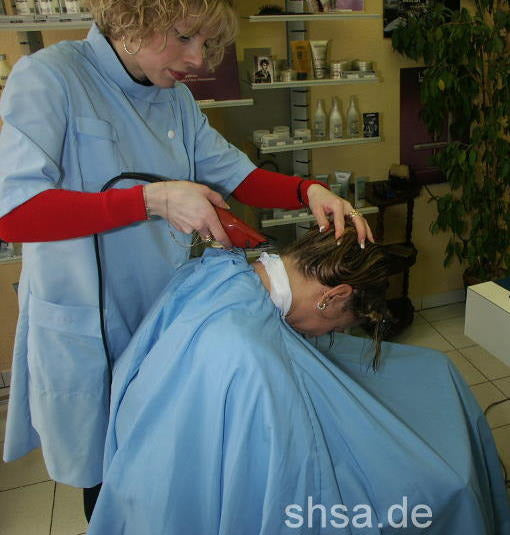 n005 Coiffeuse Yasmin clipper demo
