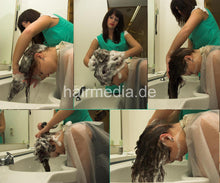 Carica l&#39;immagine nel visualizzatore di Gallery, 9030 Denise by Chantalle forward salon shampooing by apron student barberette