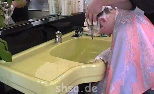 808 Ulrike 3, 2nd shampoo by barber forward wash