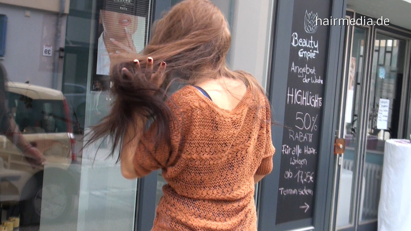 9057 9 Laura haircut intro HD video for download