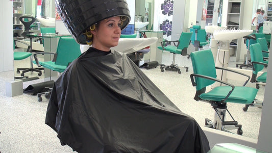 4005 Yesim 4 wet set and hood dryer bleached hair by barber