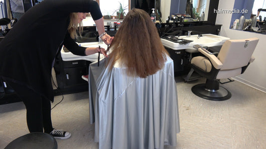 1044 BiancaK cut by Leonie in barbershop
