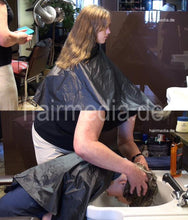 Load image into Gallery viewer, 7062 NatalieN 1 forward salon shampooing hair wash before perming